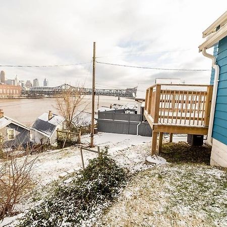 Cozy Riverfront Bungalow With Stunning Views コビントン エクステリア 写真