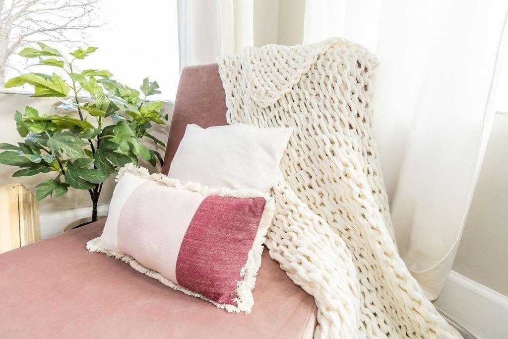 Cozy Riverfront Bungalow With Stunning Views コビントン エクステリア 写真